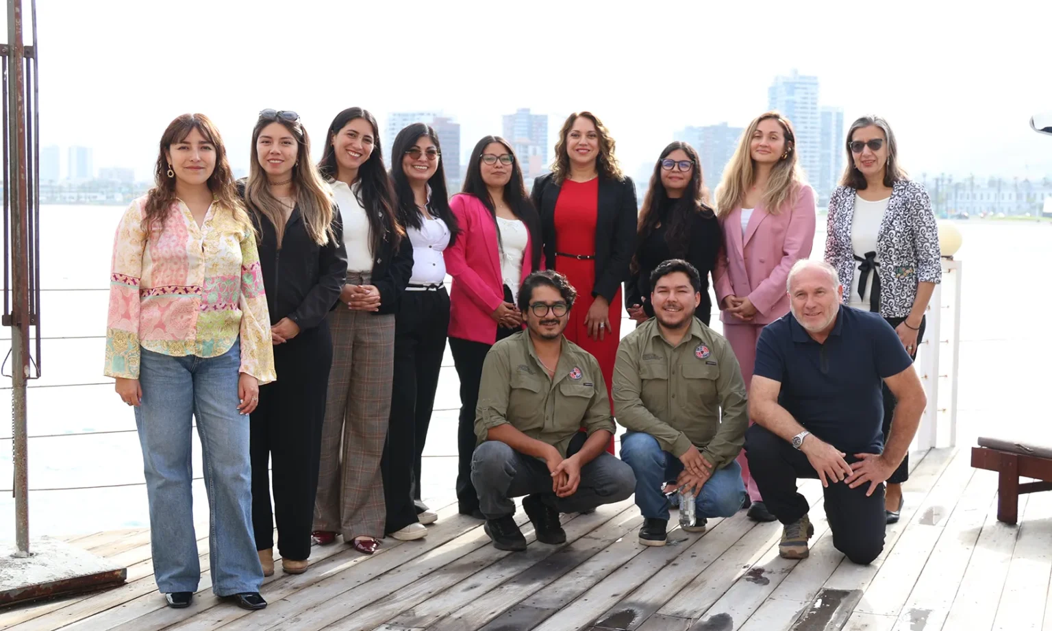 Equipo de profesionales e investigadores del Núcleo Biotecnología Curauma NBC de la PUCV ejecutores de Escala Tarapacá.